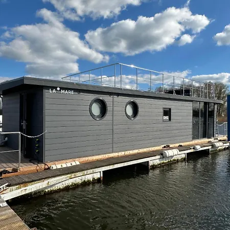 Hausboot La Mare Seeblick Apartment Weyhe