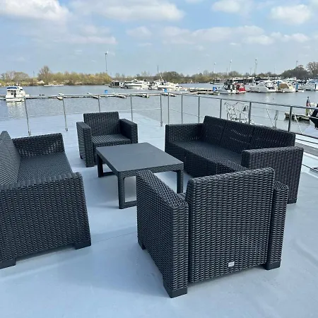 Apartment Hausboot La Mare Seeblick Weyhe