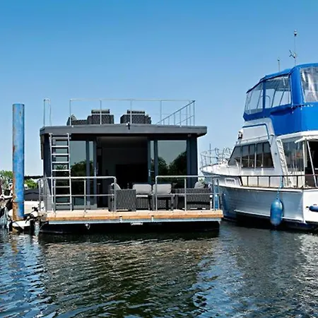 Hausboot La Mare Seeblick Apartment Weyhe