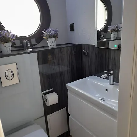 Hausboot La Mare Seeblick Apartment