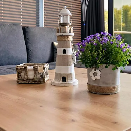 Hausboot La Mare Seeblick * Weyhe