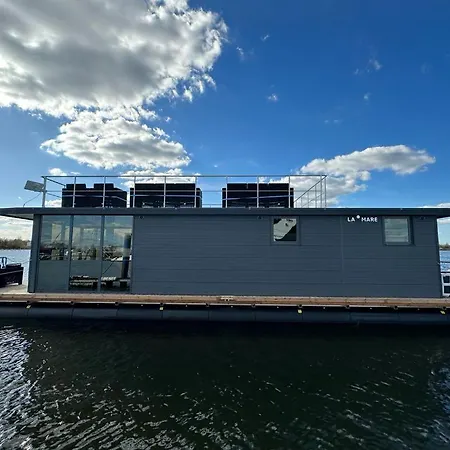 Διαμέρισμα Hausboot La Mare Seeblick Weyhe
