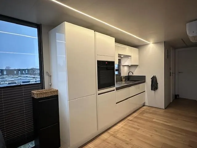 Διαμέρισμα Hausboot La Mare Seeblick Weyhe
